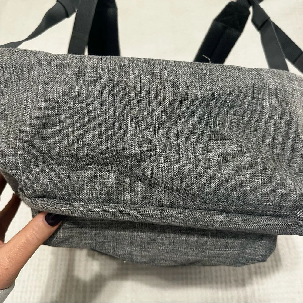Herschel Supply Company Charcoal Gray Pop Quiz Backpack 25L